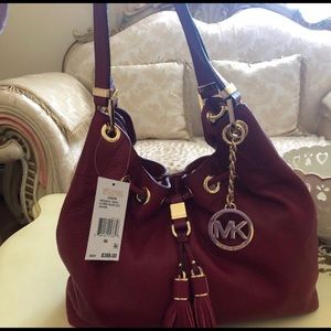 Micheal Kors hobo purse.